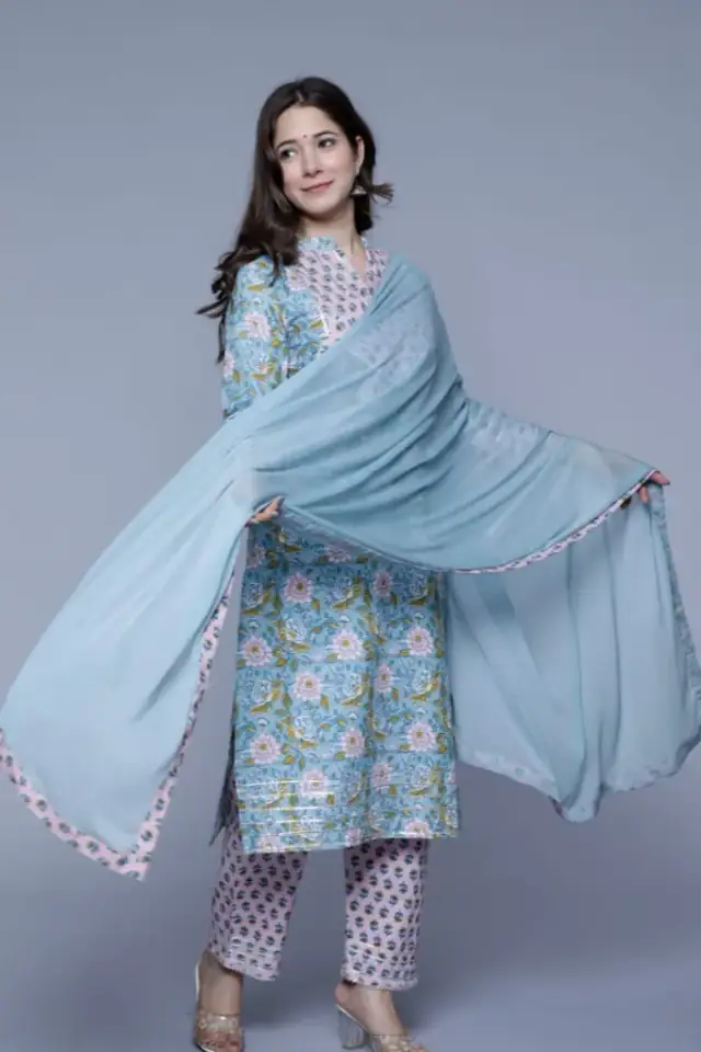 Pakiza Three Piece
